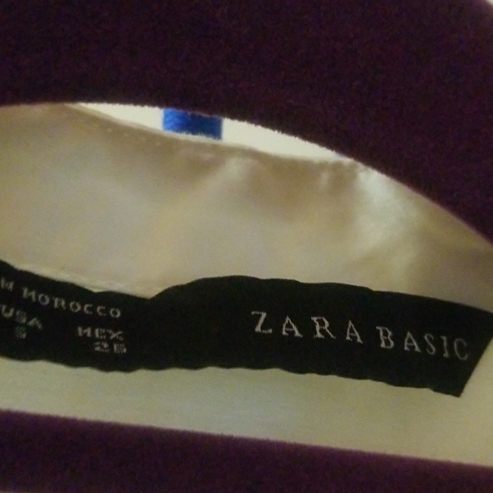 Zara Basic - Picture 2 of 4